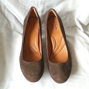 Ladies Clark's Indigo high heeled shoes